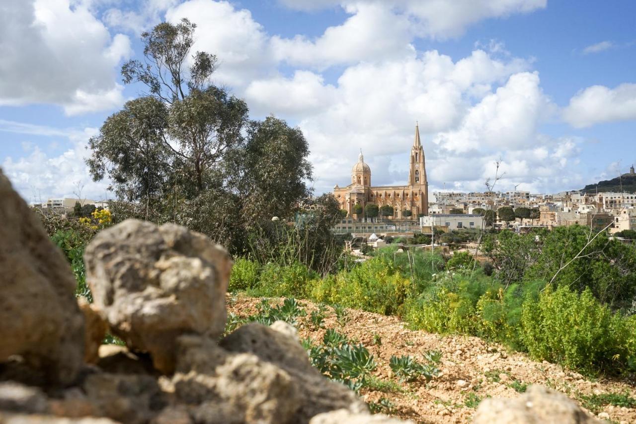 Getawaynpetto Private Duplex Maisonette With Jacuzzi Hot Tub Mgarr Luaran gambar