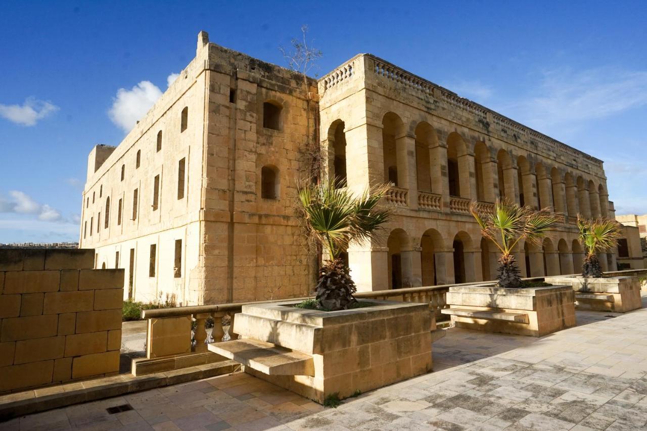 Getawaynpetto Private Duplex Maisonette With Jacuzzi Hot Tub Mgarr Luaran gambar