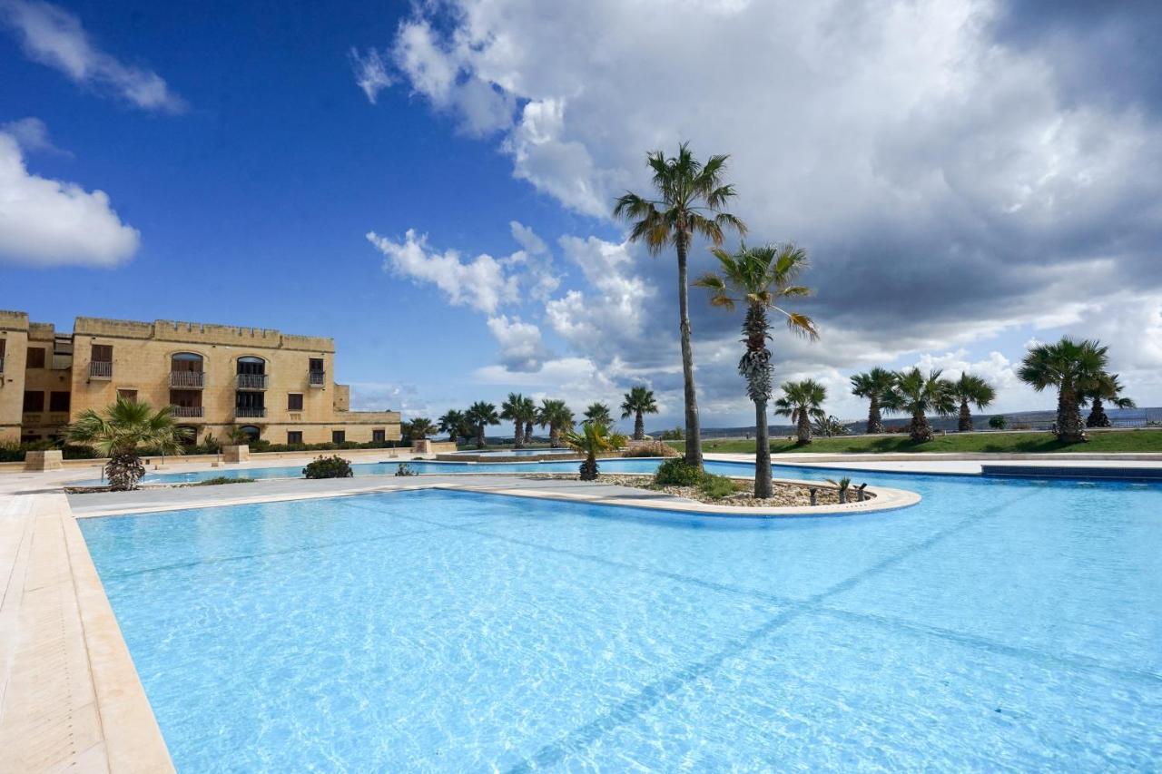 Getawaynpetto Private Duplex Maisonette With Jacuzzi Hot Tub Mgarr Luaran gambar