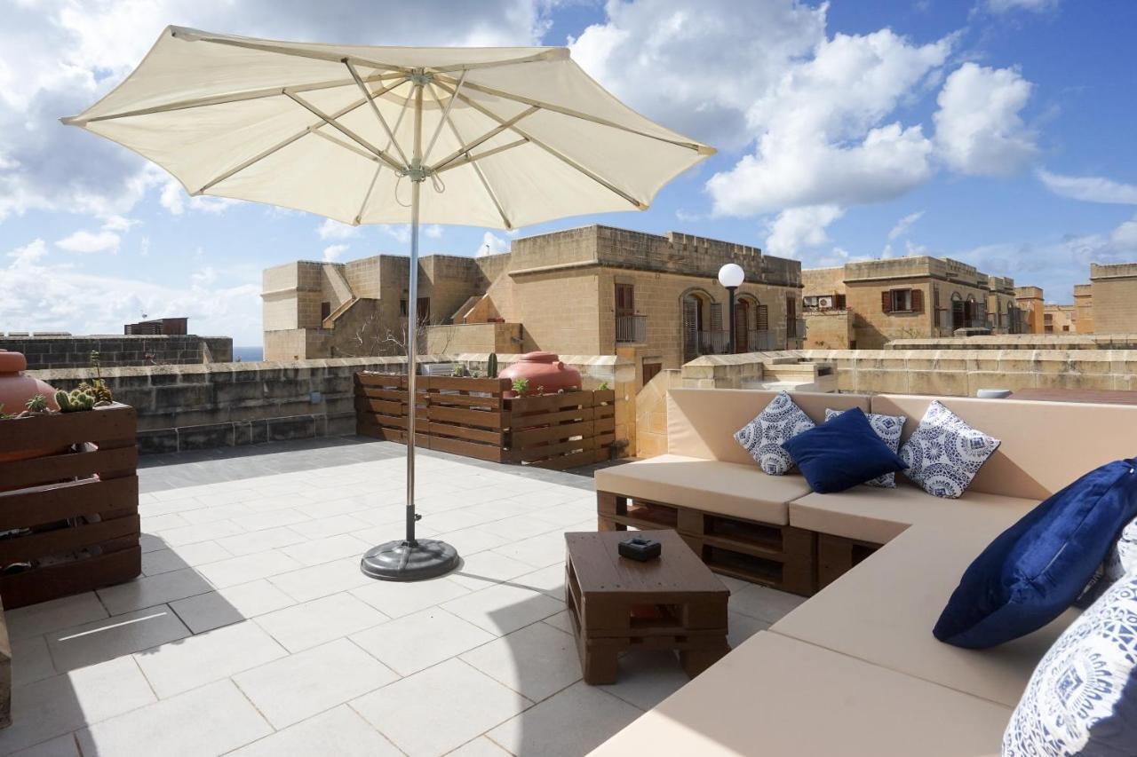 Getawaynpetto Private Duplex Maisonette With Jacuzzi Hot Tub Mgarr Luaran gambar