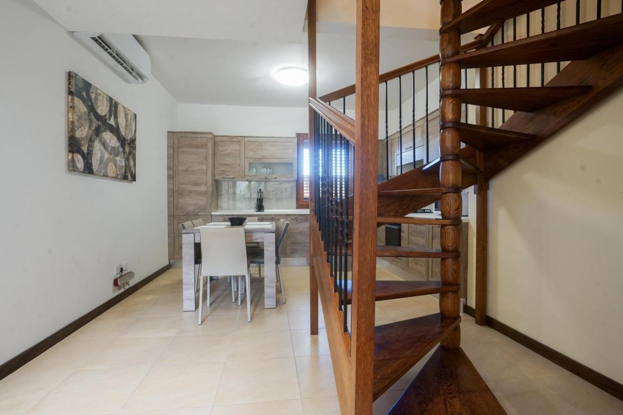 Getawaynpetto Private Duplex Maisonette With Jacuzzi Hot Tub Mgarr Luaran gambar