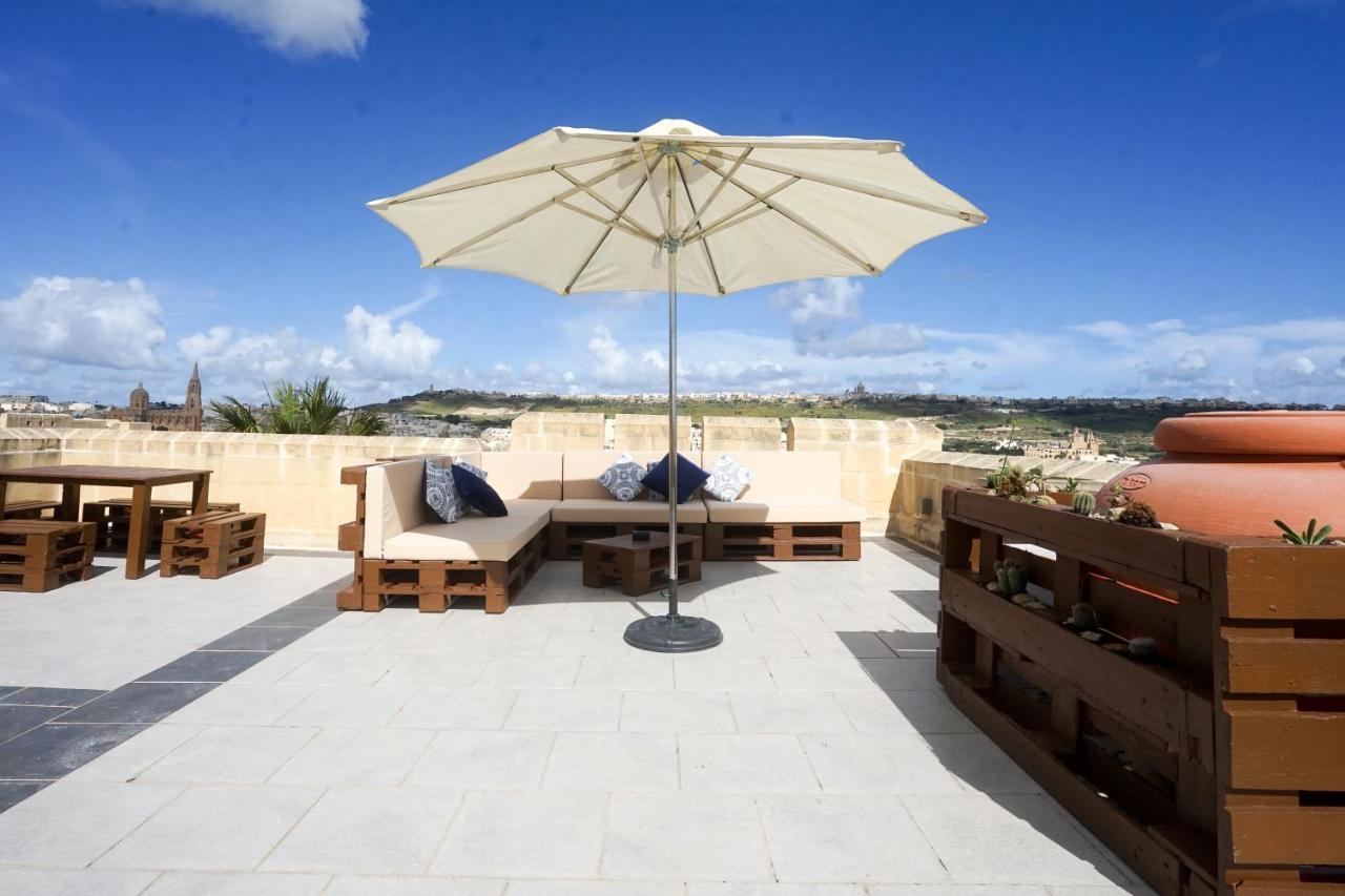 Getawaynpetto Private Duplex Maisonette With Jacuzzi Hot Tub Mgarr Luaran gambar