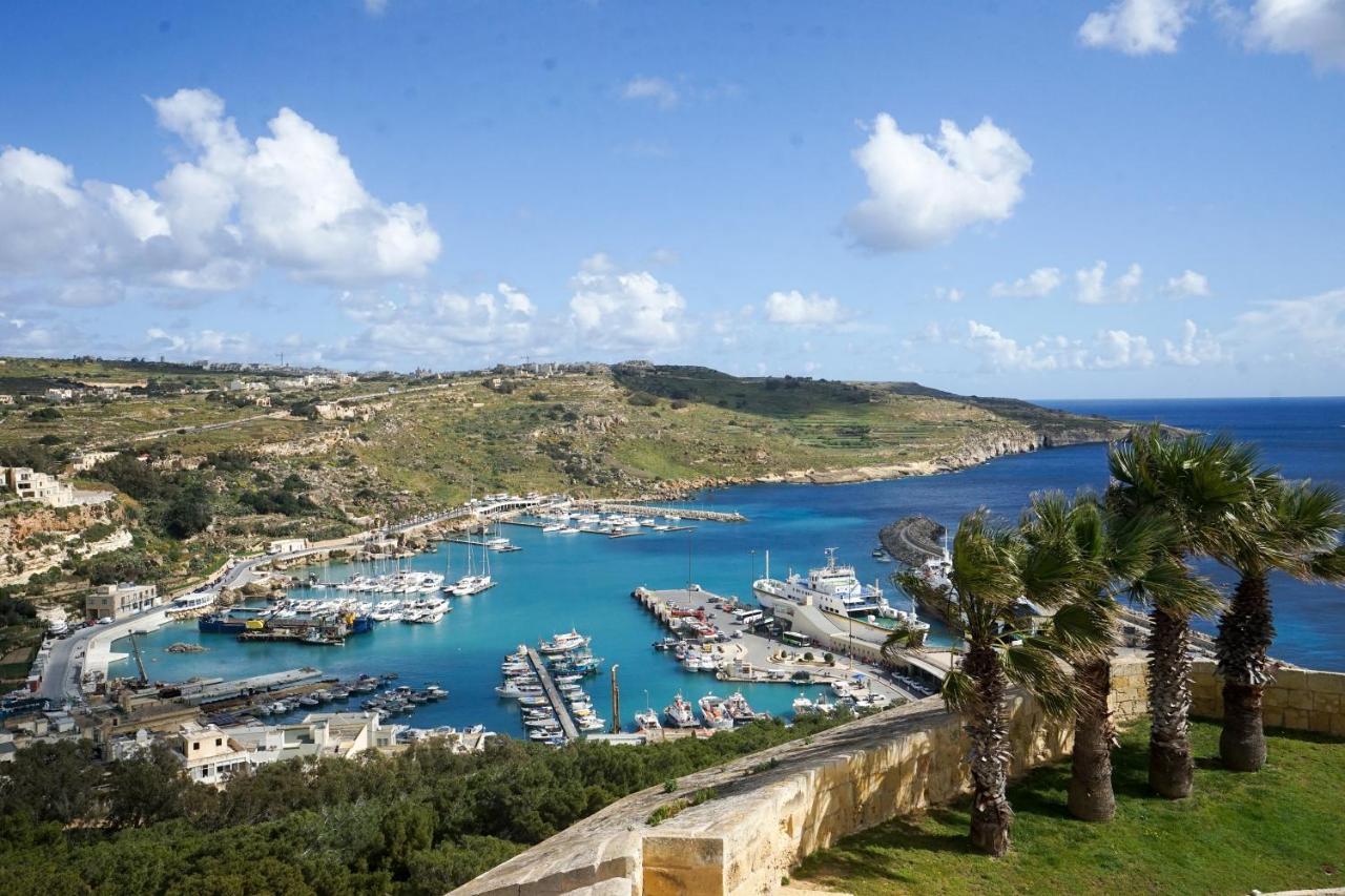 Getawaynpetto Private Duplex Maisonette With Jacuzzi Hot Tub Mgarr Luaran gambar