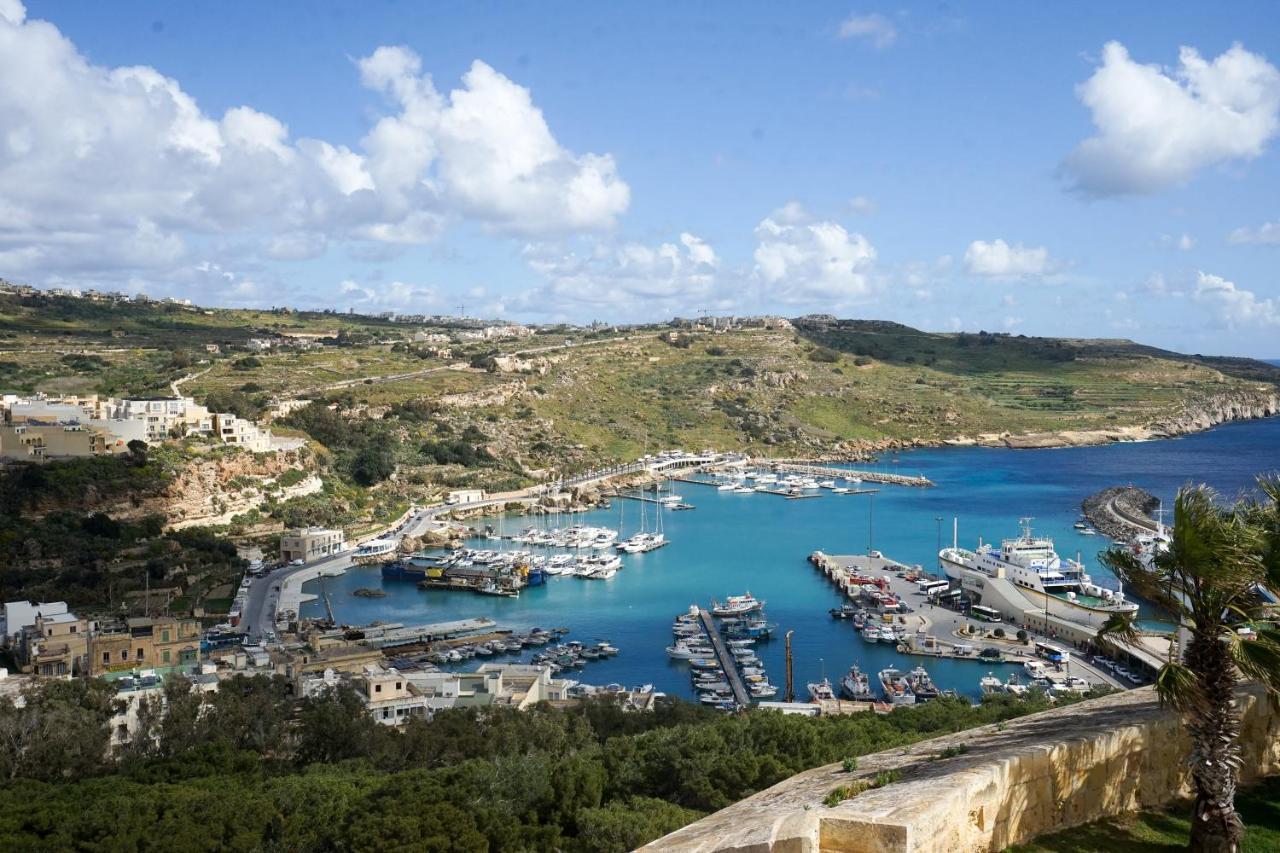 Getawaynpetto Private Duplex Maisonette With Jacuzzi Hot Tub Mgarr Luaran gambar