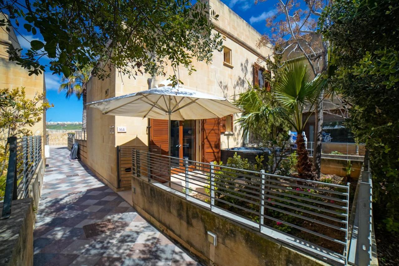 Getawaynpetto Private Duplex Maisonette With Jacuzzi Hot Tub Mgarr Luaran gambar