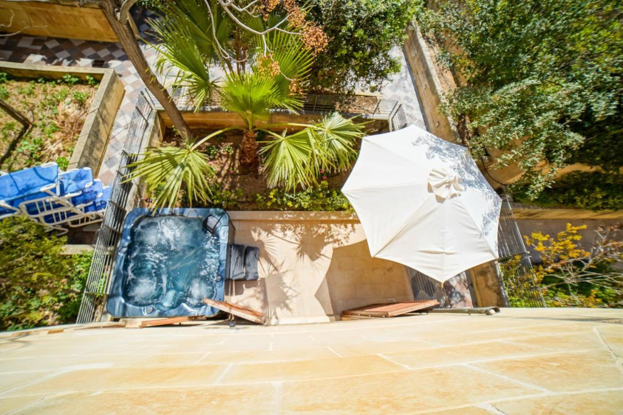 Getawaynpetto Private Duplex Maisonette With Jacuzzi Hot Tub Mgarr Luaran gambar
