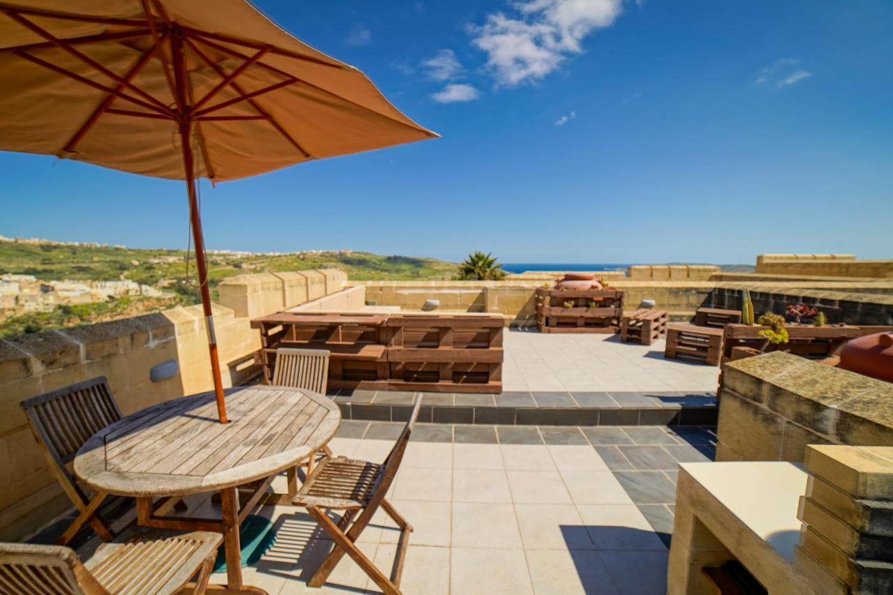 Getawaynpetto Private Duplex Maisonette With Jacuzzi Hot Tub Mgarr Luaran gambar