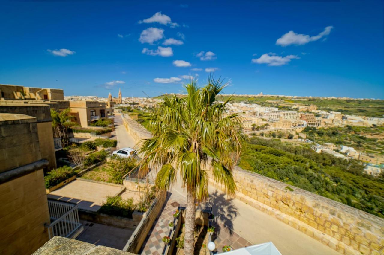 Getawaynpetto Private Duplex Maisonette With Jacuzzi Hot Tub Mgarr Luaran gambar