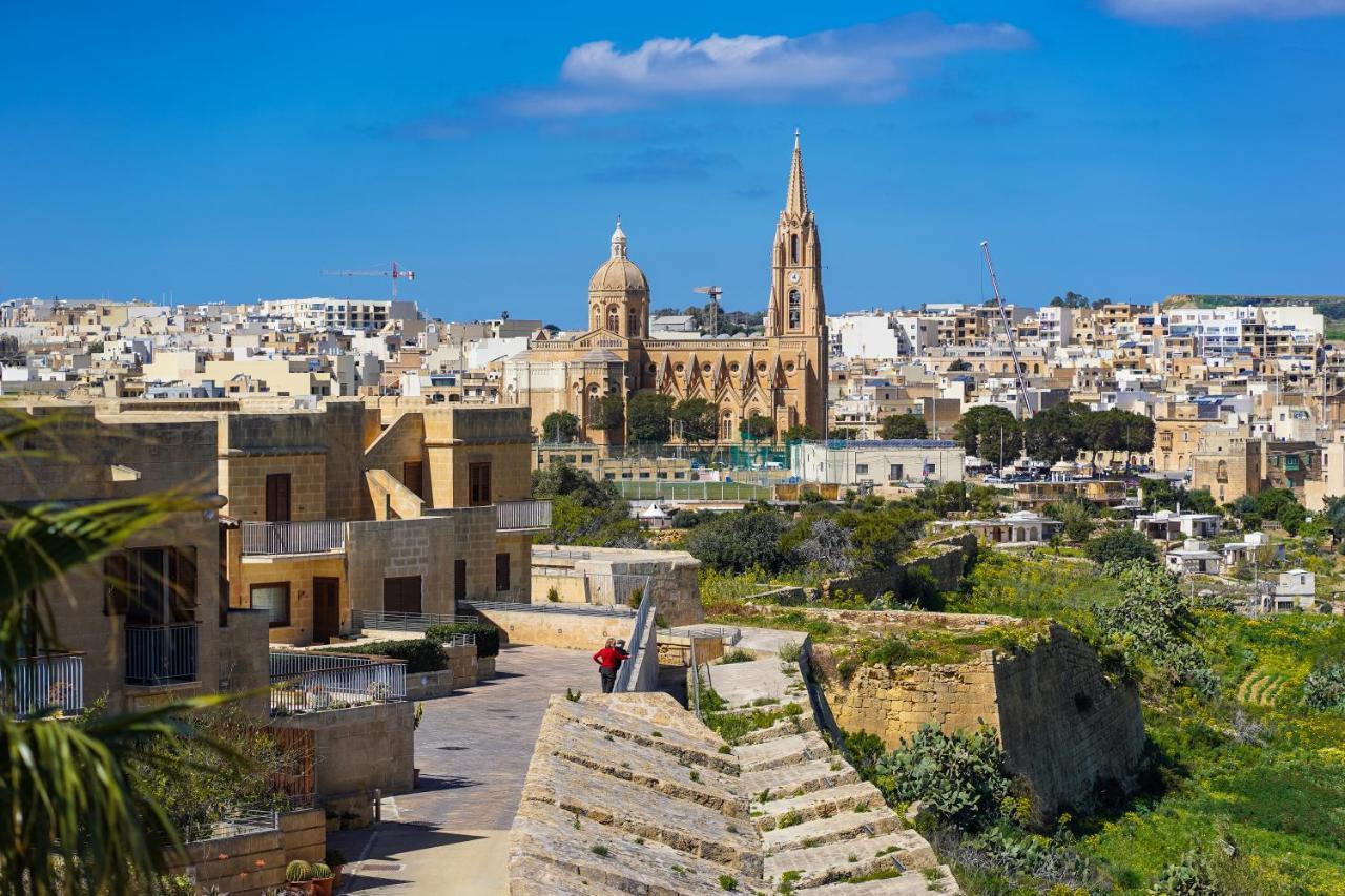 Getawaynpetto Private Duplex Maisonette With Jacuzzi Hot Tub Mgarr Luaran gambar